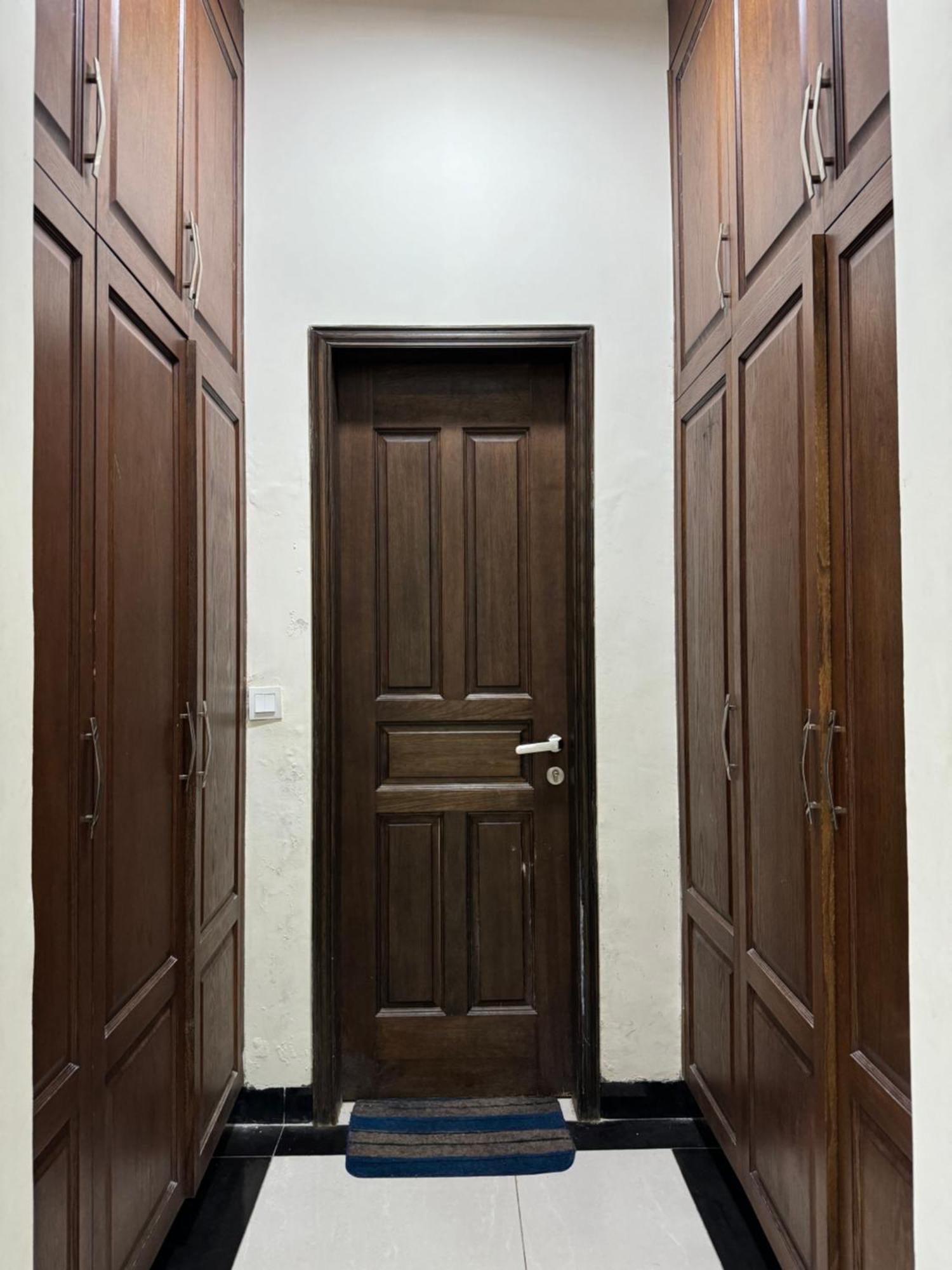 Rose Valet Guest House イスラマバード エクステリア 写真