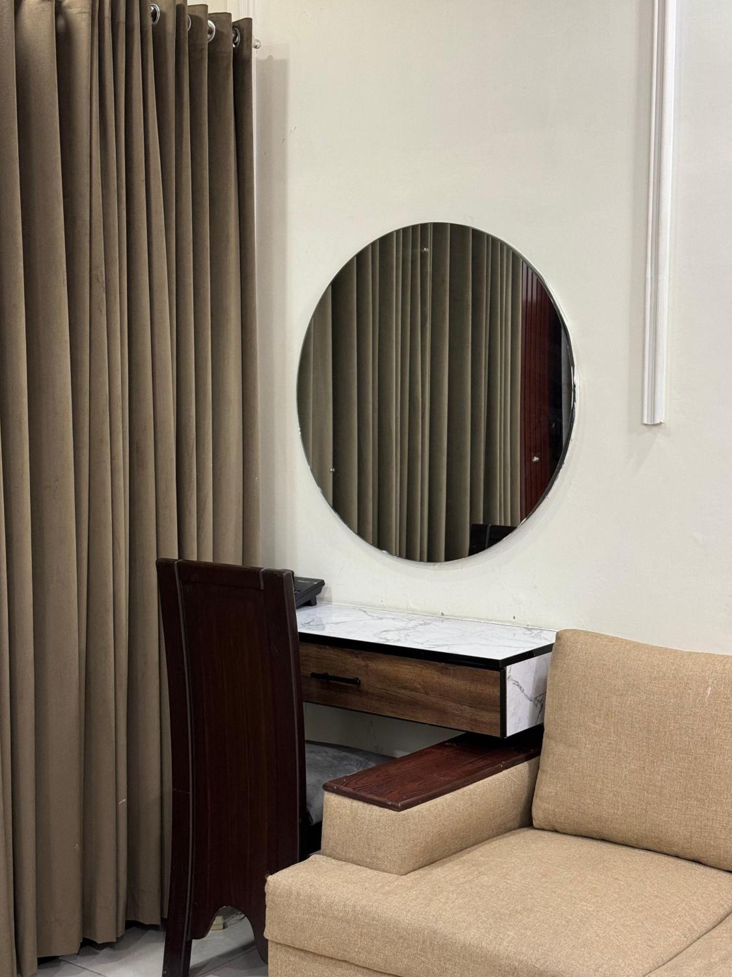 Rose Valet Guest House イスラマバード エクステリア 写真