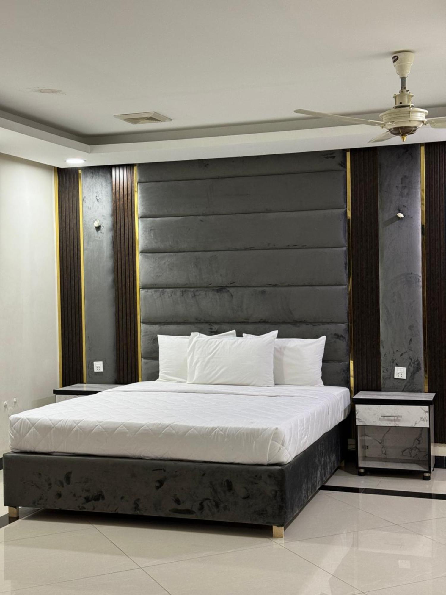 Rose Valet Guest House イスラマバード エクステリア 写真